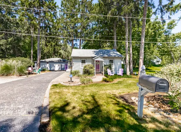 1120 W Wood Street, Palatine, IL 60067