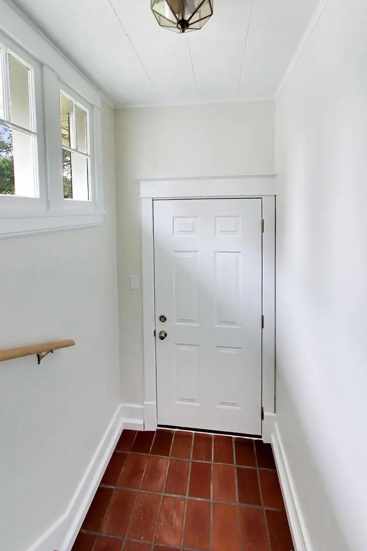 315 Douglas Avenue, Waukegan, IL 60085 - #2