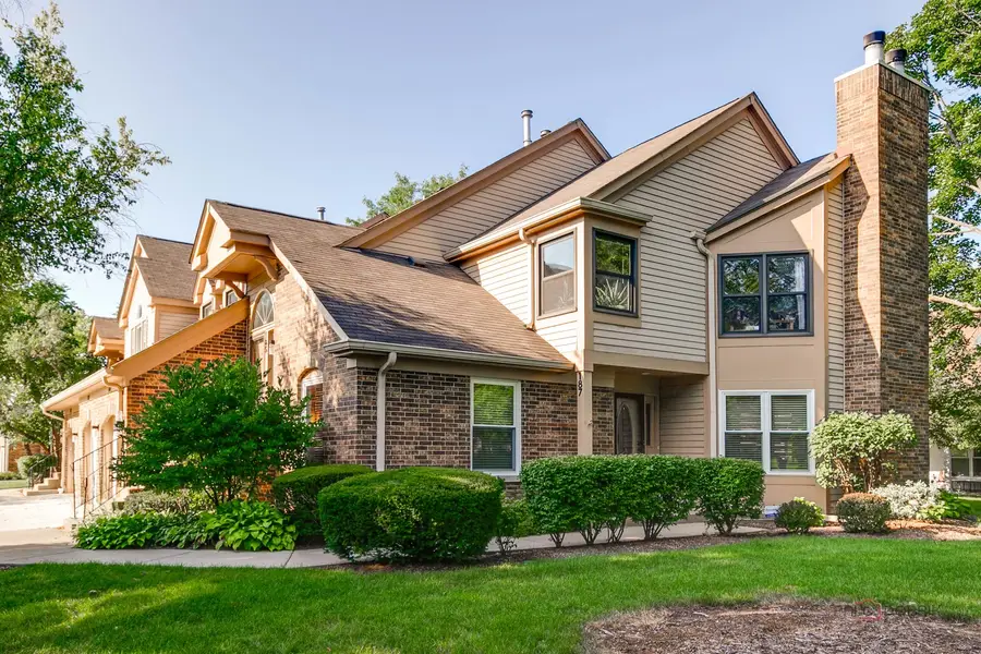 187 Willow Parkway, Buffalo Grove, IL 60089 - #2
