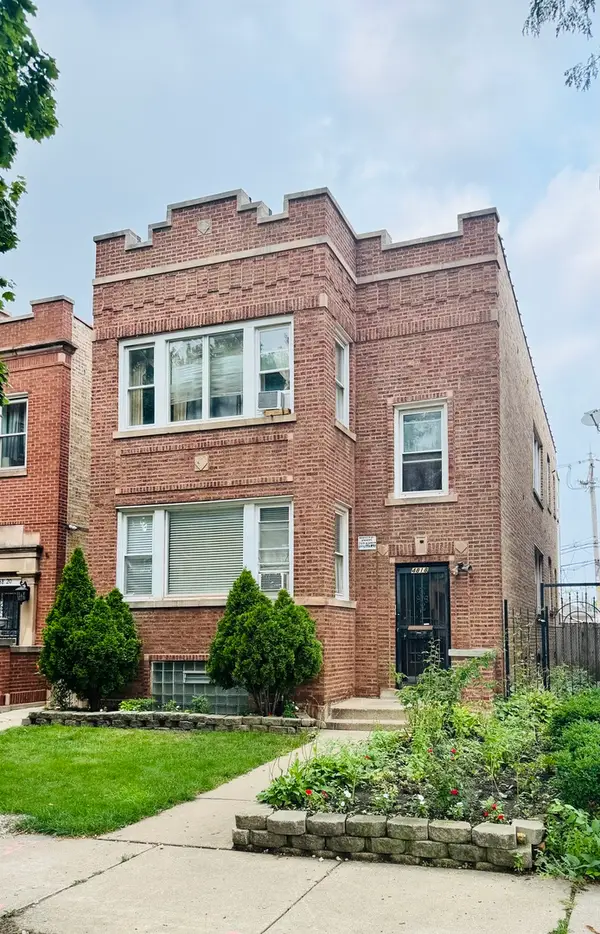 4818 W Fletcher Street, Chicago, IL 60641