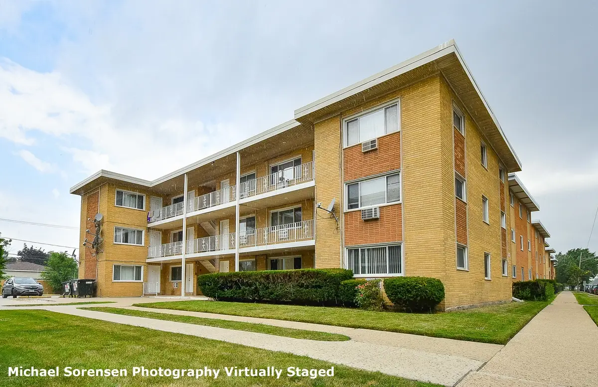 4600 River Road #C2, Schiller Park, IL 60176 - #1