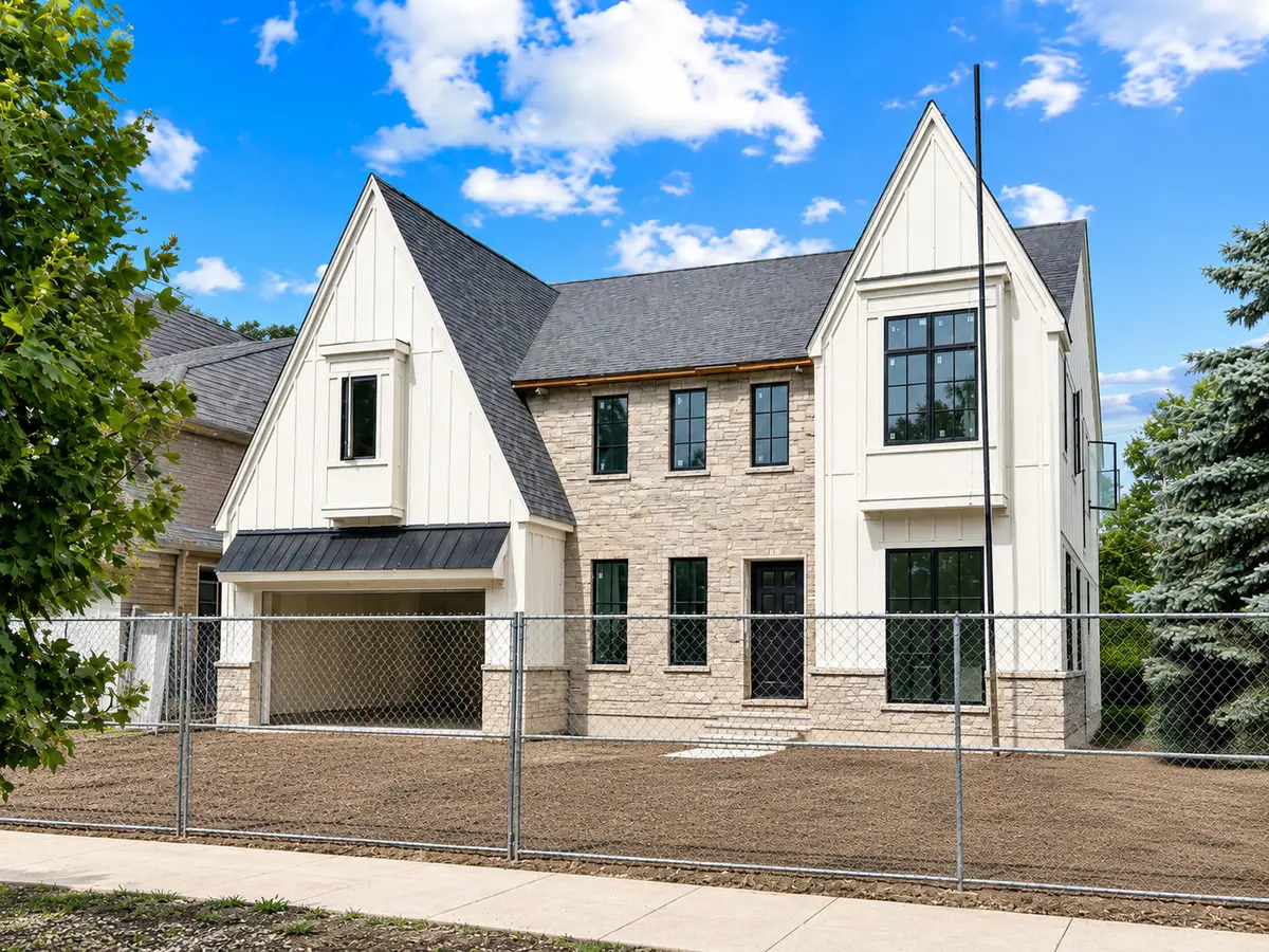 515 S Parkview Avenue, Elmhurst, IL 60126 - #1