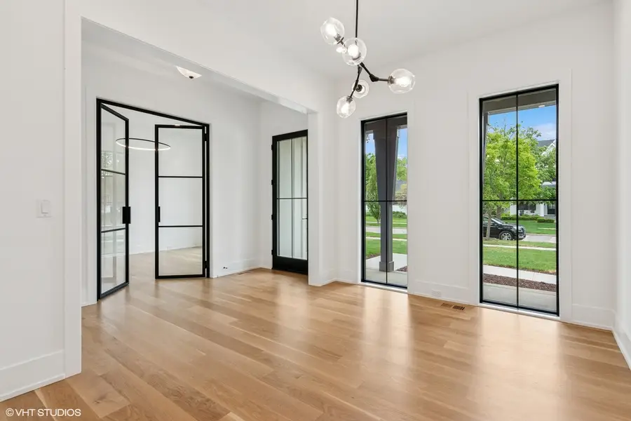 515 S Parkview Avenue, Elmhurst, IL 60126 - #3