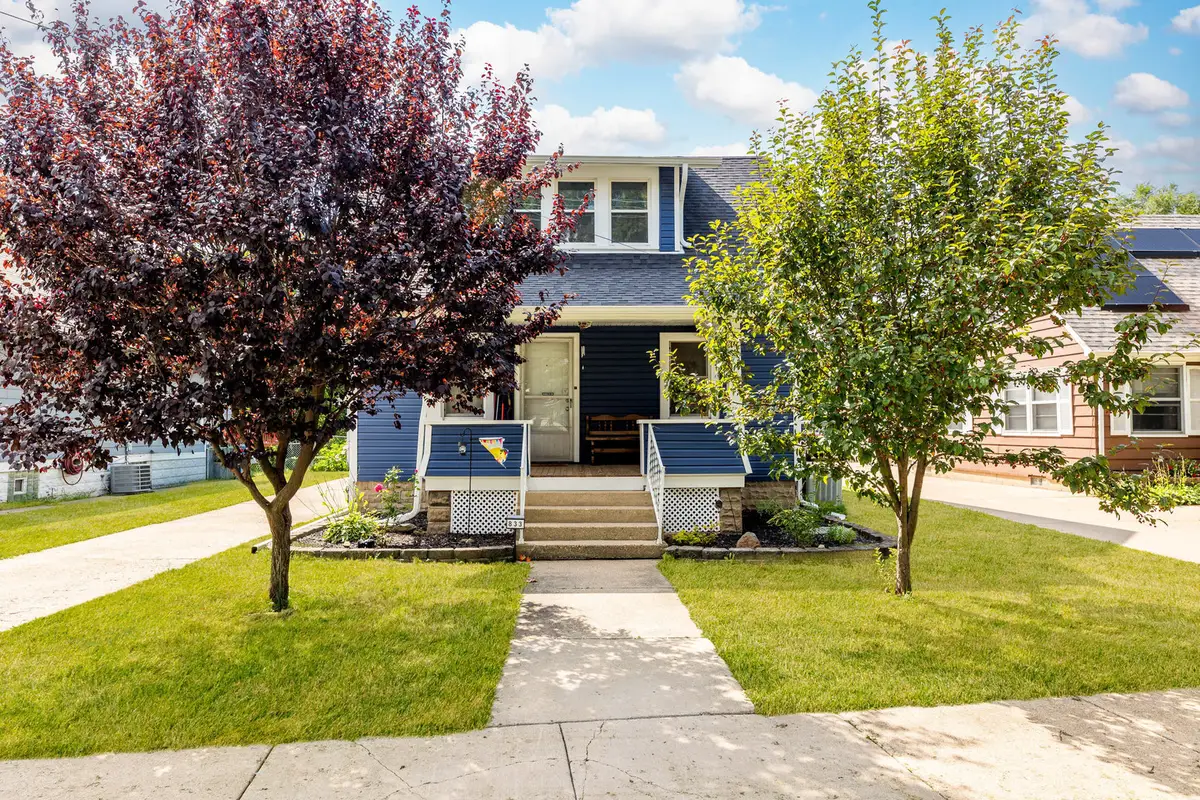 833 Douglas Avenue, Aurora, IL 60505 - #1