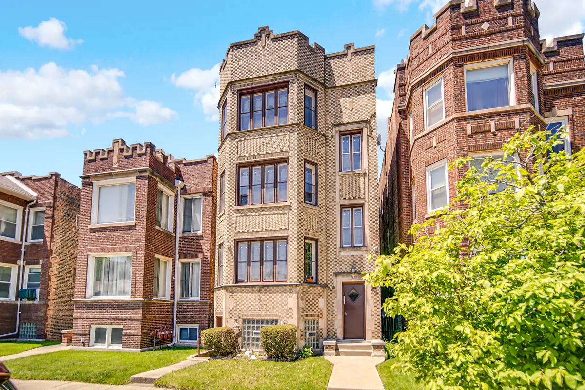 7428 S Bennett Avenue, Chicago, IL 60649 - #1