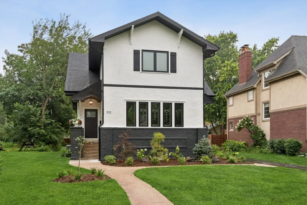 354 Lionel Road, Riverside, IL 60546 - #1
