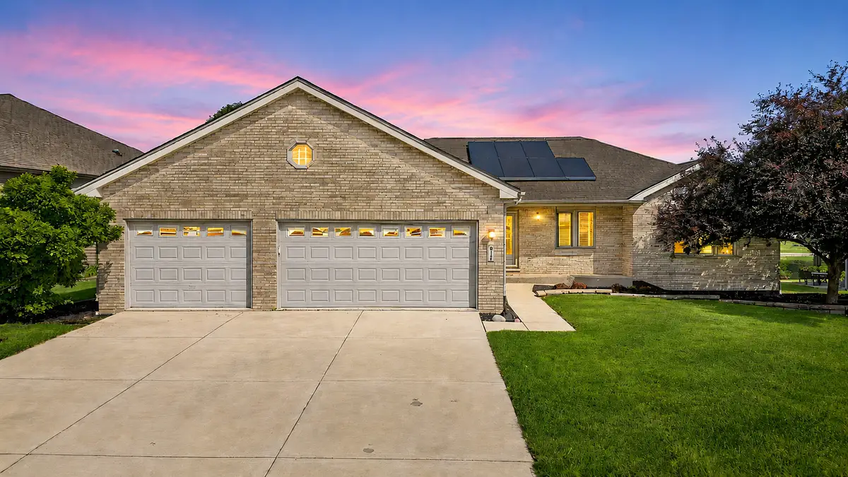 611 Edgewater Drive, Minooka, IL 60447 - #1