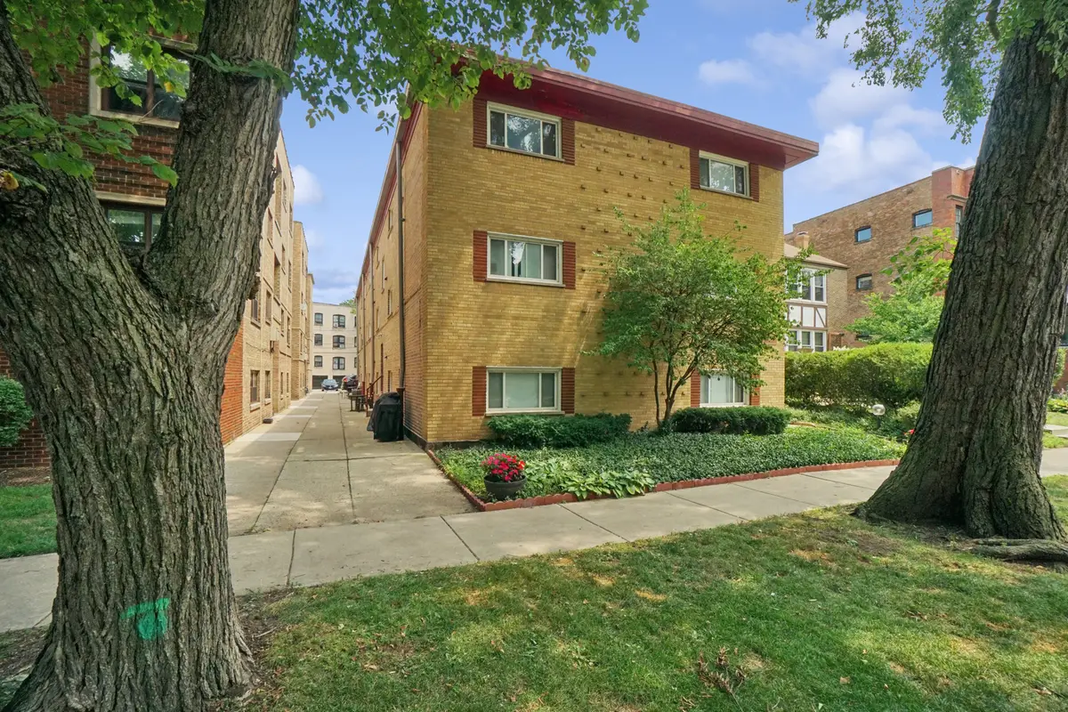 547 Sheridan Road #3W, Evanston, IL 60202 - #1