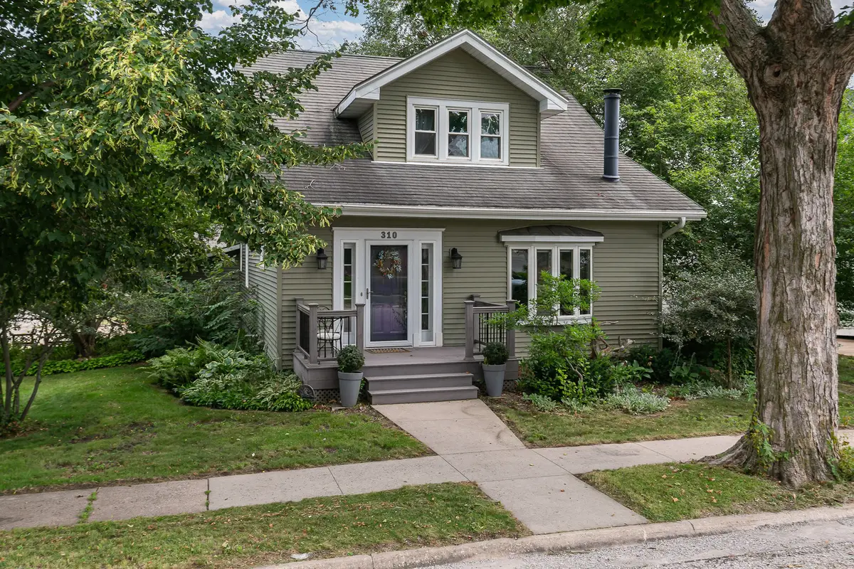 310 Hall Avenue, Lowden, IA 52255 - #1
