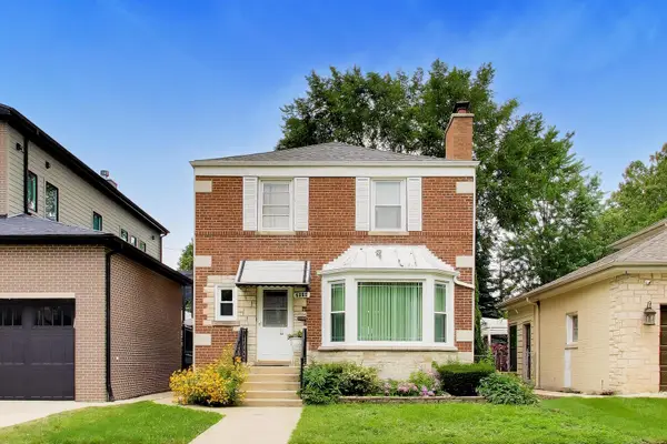 2908 W Birchwood Avenue, Chicago, IL 60645