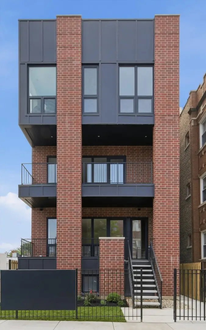 6414 N Francisco Avenue #102, Chicago, IL 60645 - #1