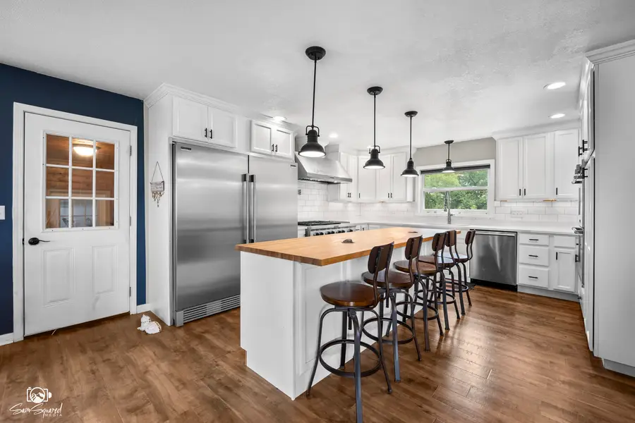 101 W Riverdale Drive, Clifton, IL 60927 - #3