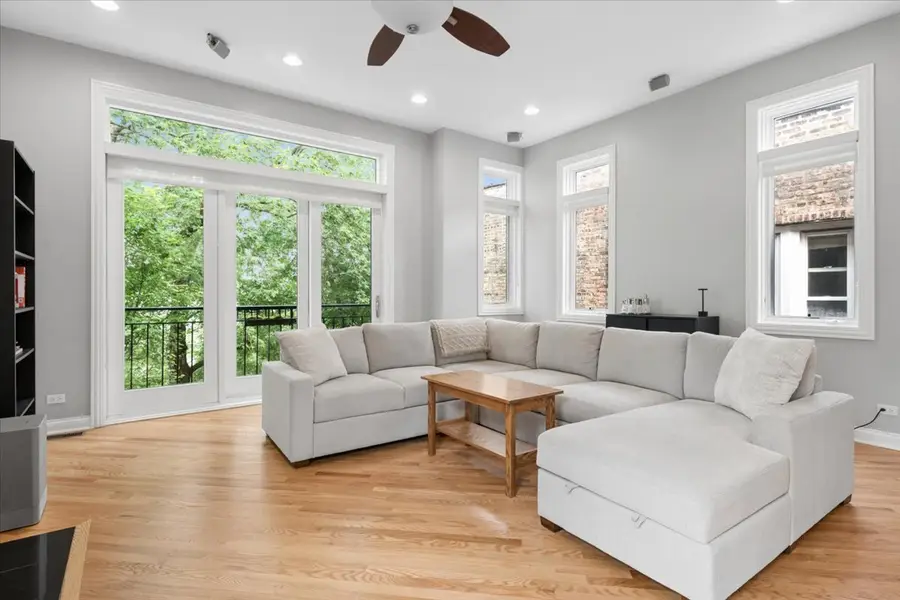 2047 N Mozart Street #3, Chicago, IL 60647 - #3