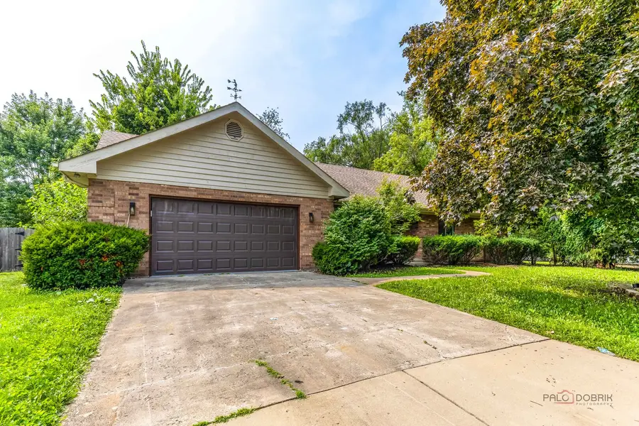 300 6th Street, Wheeling, IL 60090 - #2