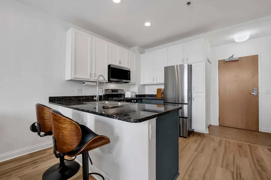8 W Monroe Street #2001, Chicago, IL 60603 - #3