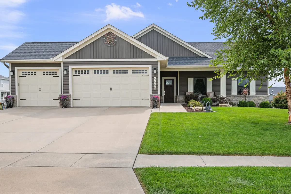 5555 Emily Road, Bettendorf, IA 52722 - #1