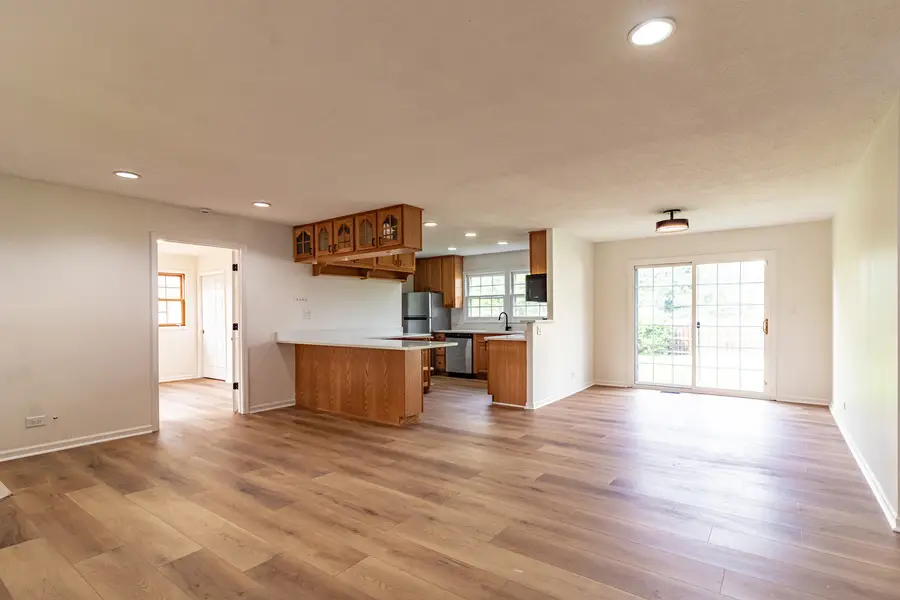 1075 Aspen Drive, Buffalo Grove, IL 60089 - #2