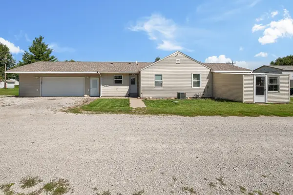 101 E 7th Street, Sherrard, IL 61281