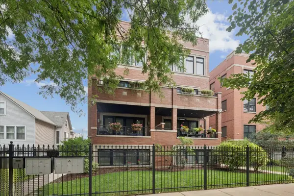 2133 N Campbell Avenue #1B, Chicago, IL 60647