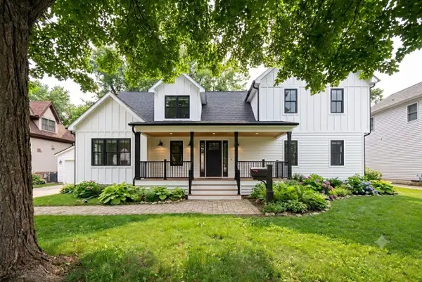 707 Glenshire Road, Glenview, IL 60025