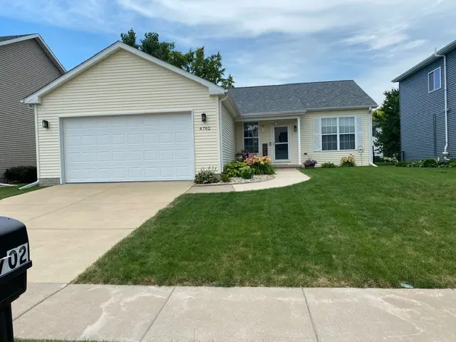 4702 W 13th Street, Davenport, IA 52804 - #1
