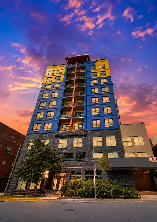 1122 W Catalpa Avenue #716, Chicago, IL 60640