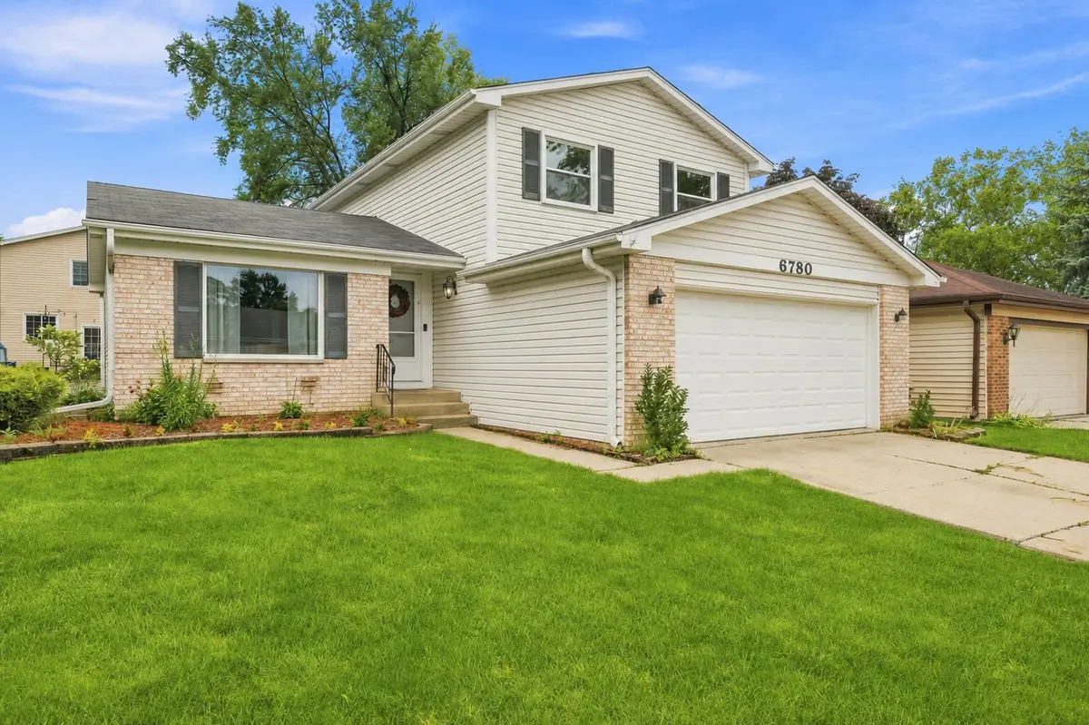 6780 Redwing Drive, Woodridge, IL 60517 - #1