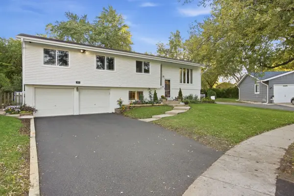 369 Coventry Court S, Crystal Lake, IL 60014