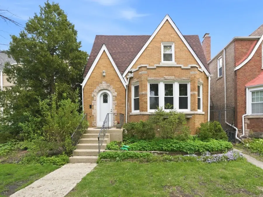 5919 N Bernard Street, Chicago, IL 60659 - #2
