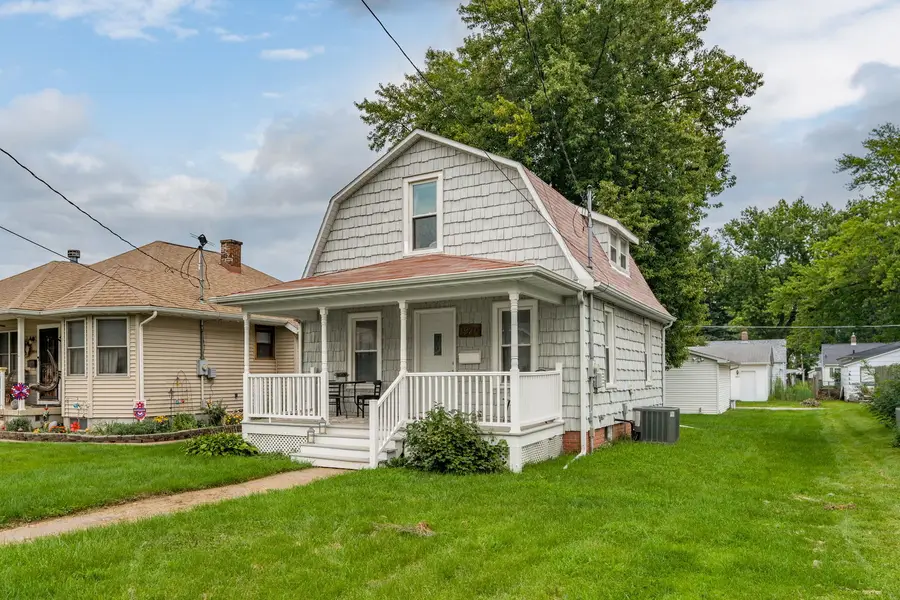 1920 32nd Street, Moline, IL 61265 - #2