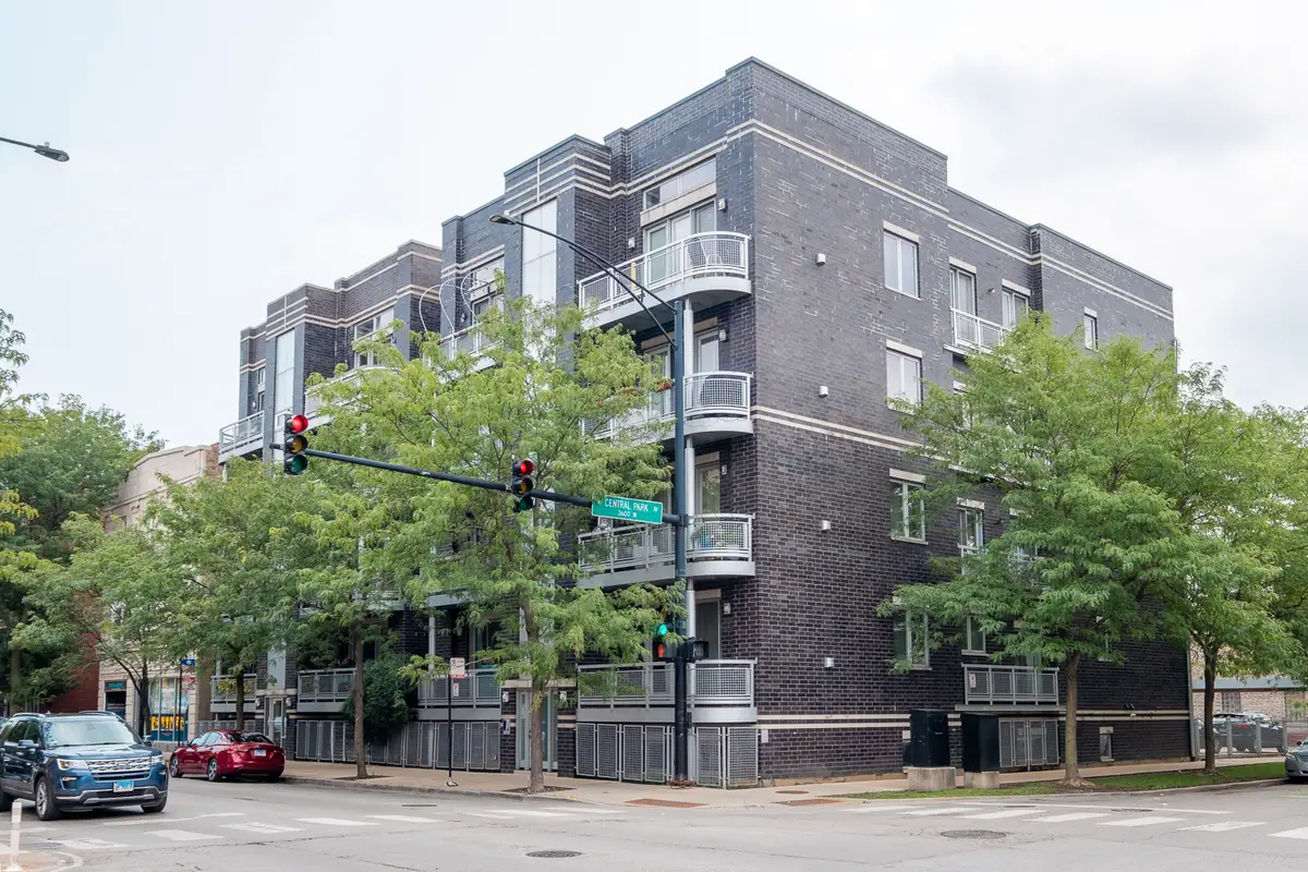 3559 W Montrose Avenue #4E, Chicago, IL 60618 - #1