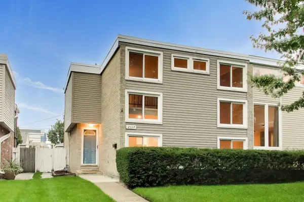 2117 E Gregory Street, Arlington Heights, IL 60004