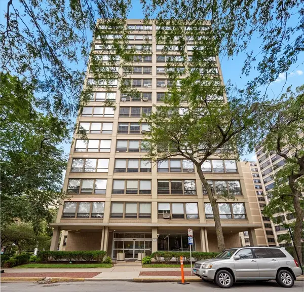 5050 S East End Avenue #10C, Chicago, IL 60615