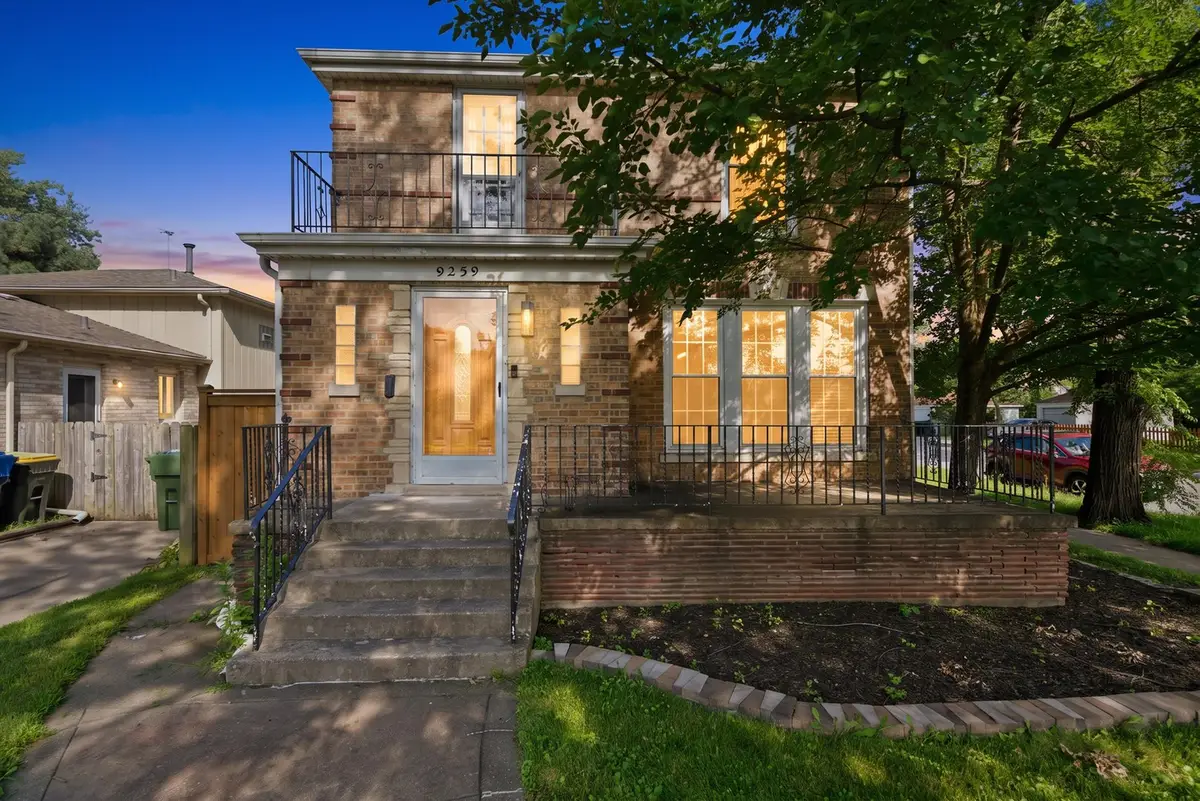 9259 S Utica Avenue, Evergreen Park, IL 60805 - #1