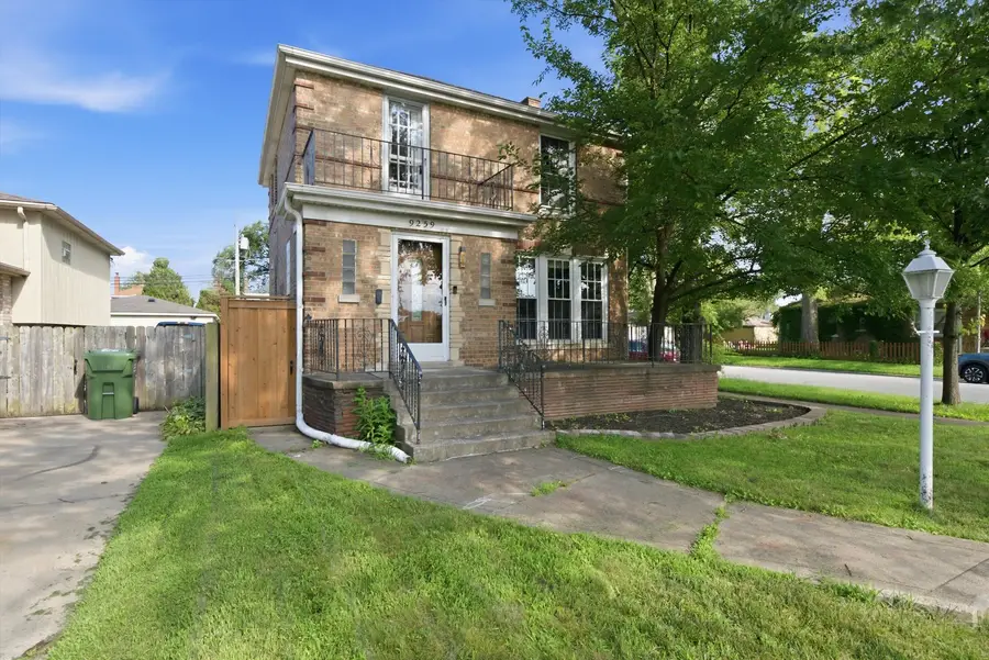 9259 S Utica Avenue, Evergreen Park, IL 60805 - #2