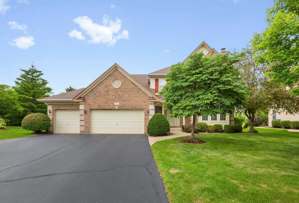 4 Wellesley Court, Hawthorn Woods, IL 60047 - #1