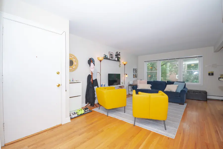2724 W Berwyn Avenue #2B, Chicago, IL 60625 - #2