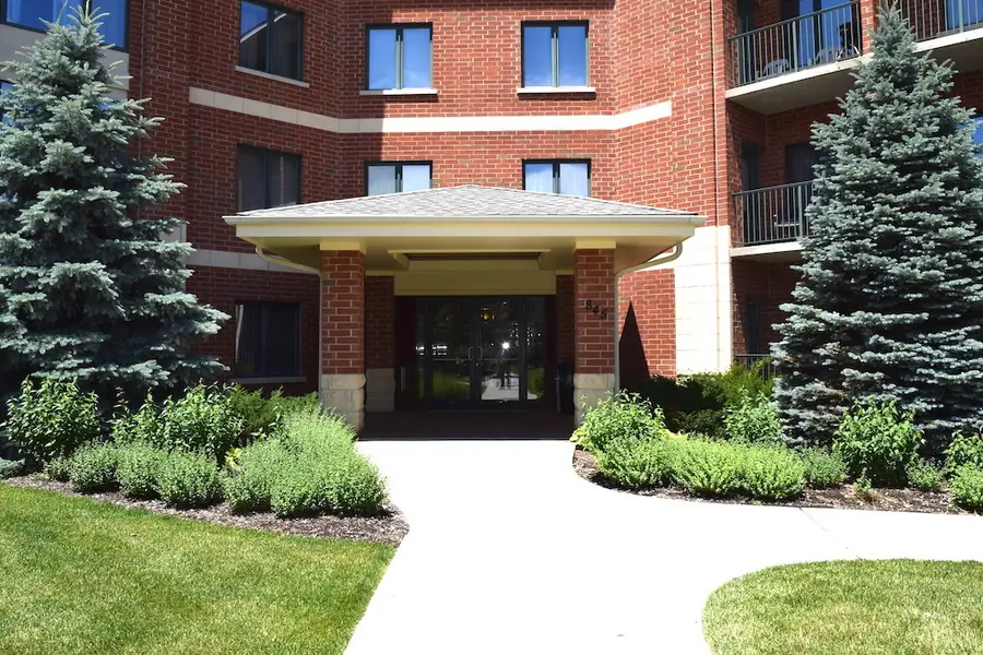 845 E 22nd Street #305, Lombard, IL 60148 - #2