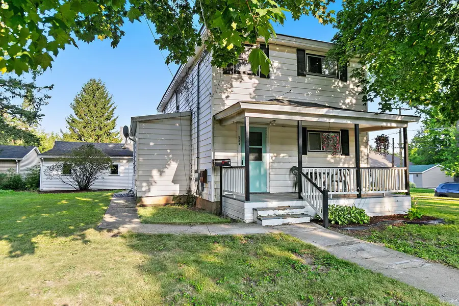 731 N Madison Street, Woodstock, IL 60098 - #2