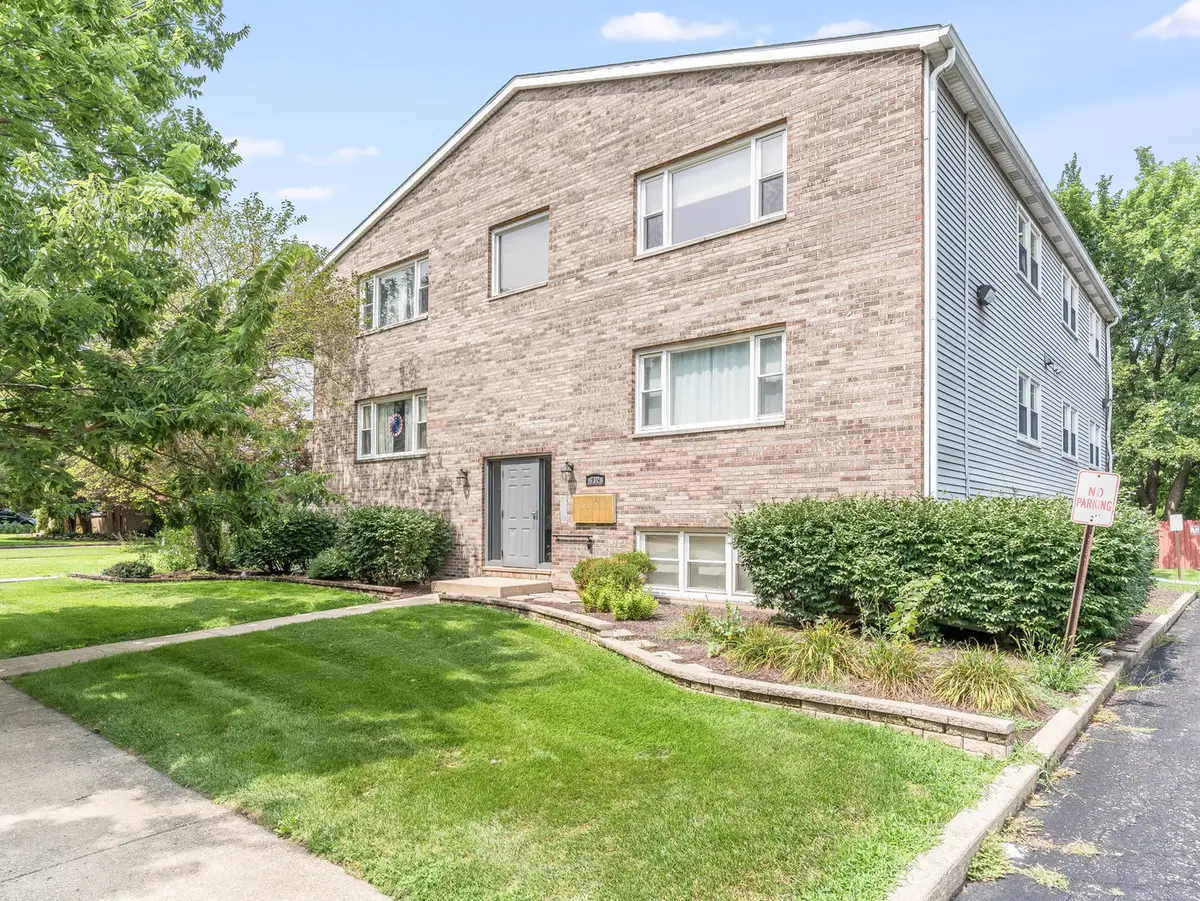 712 W Highland Avenue #6, Elgin, IL 60123 - #1