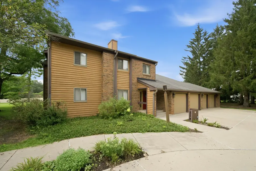650 Waverly Drive #D, Elgin, IL 60120 - #3