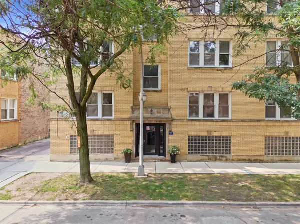 4542 N Albany Avenue #2, Chicago, IL 60625