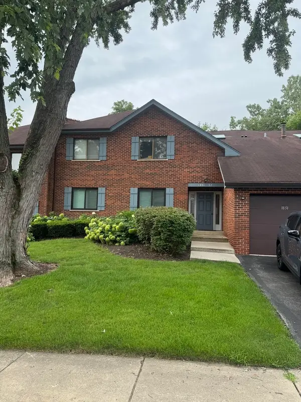 1857 Portsmouth Drive #D, Lisle, IL 60532