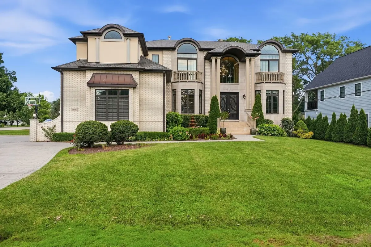 5605 S Monroe Street, Hinsdale, IL 60521 - #1