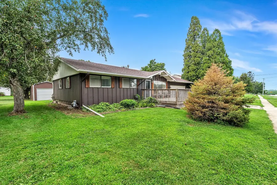409 N Main Street, Cambridge, IL 61238 - #2