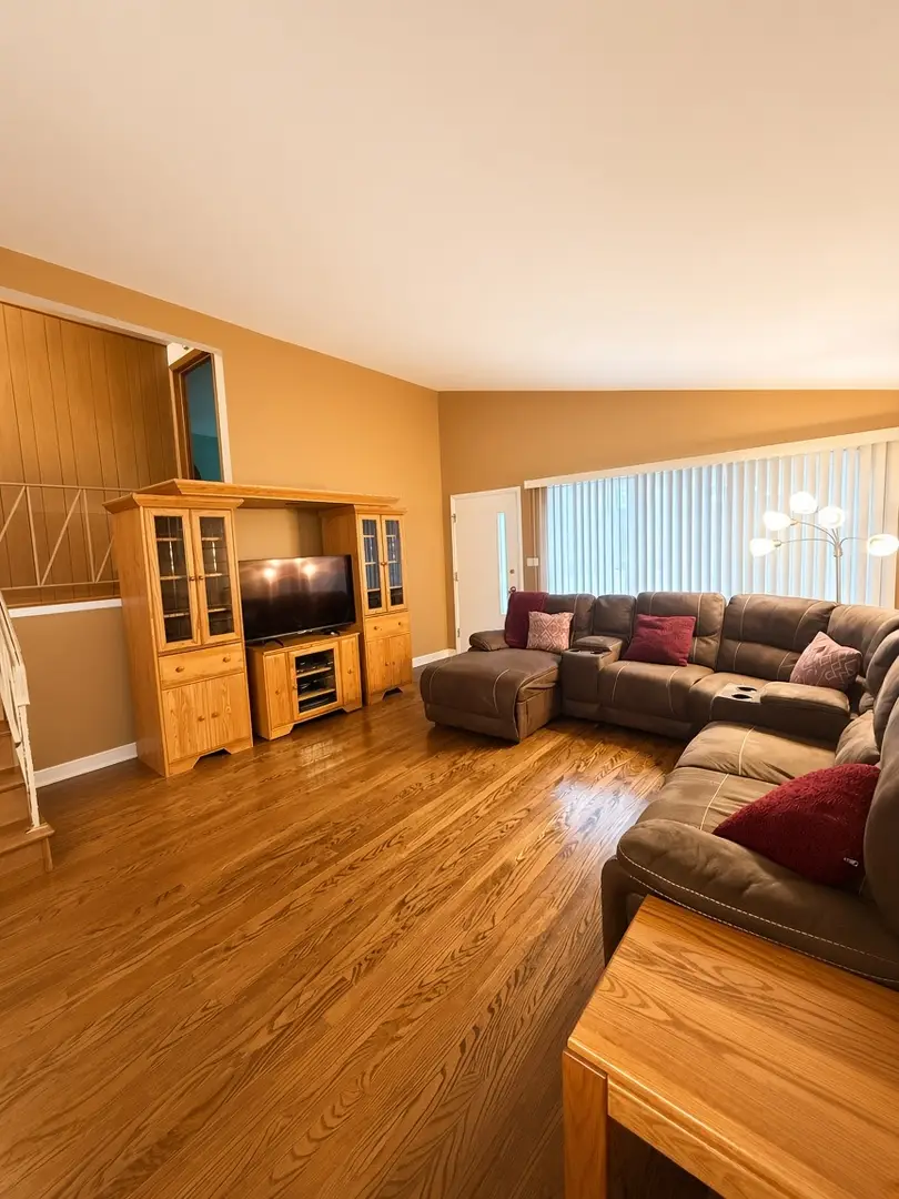 116 N May Street, Addison, IL 60101 - #3