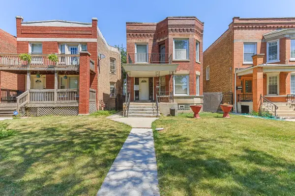 4732 W West End Avenue, Chicago, IL 60644