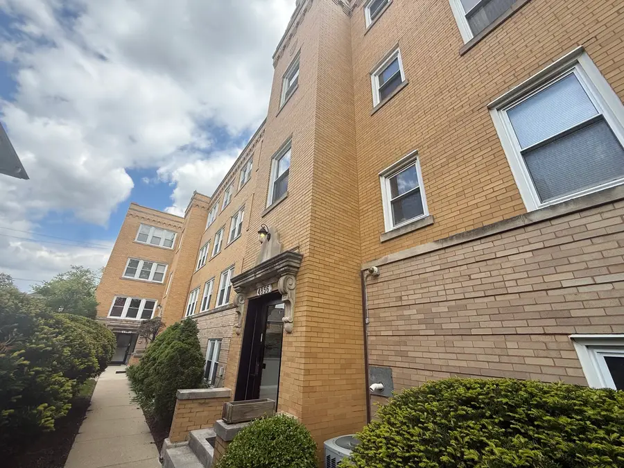 4856 W Warner Avenue #2N, Chicago, IL 60641 - #2