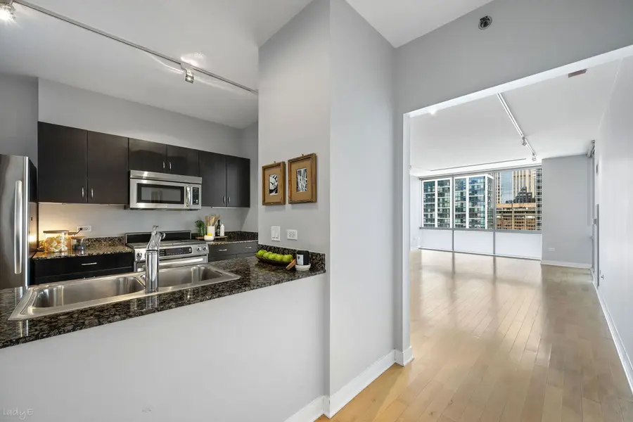 8 E Randolph Street #3202, Chicago, IL 60601 - #3