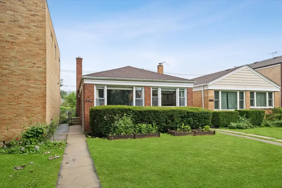 3114 W Jerome Street, Chicago, IL 60645 - #2